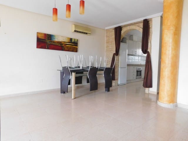 Chalet de 3 habitaciones en Ciudad Quesada, Rojales en venta con piscina - 190.000 € (Ref: 9275063)