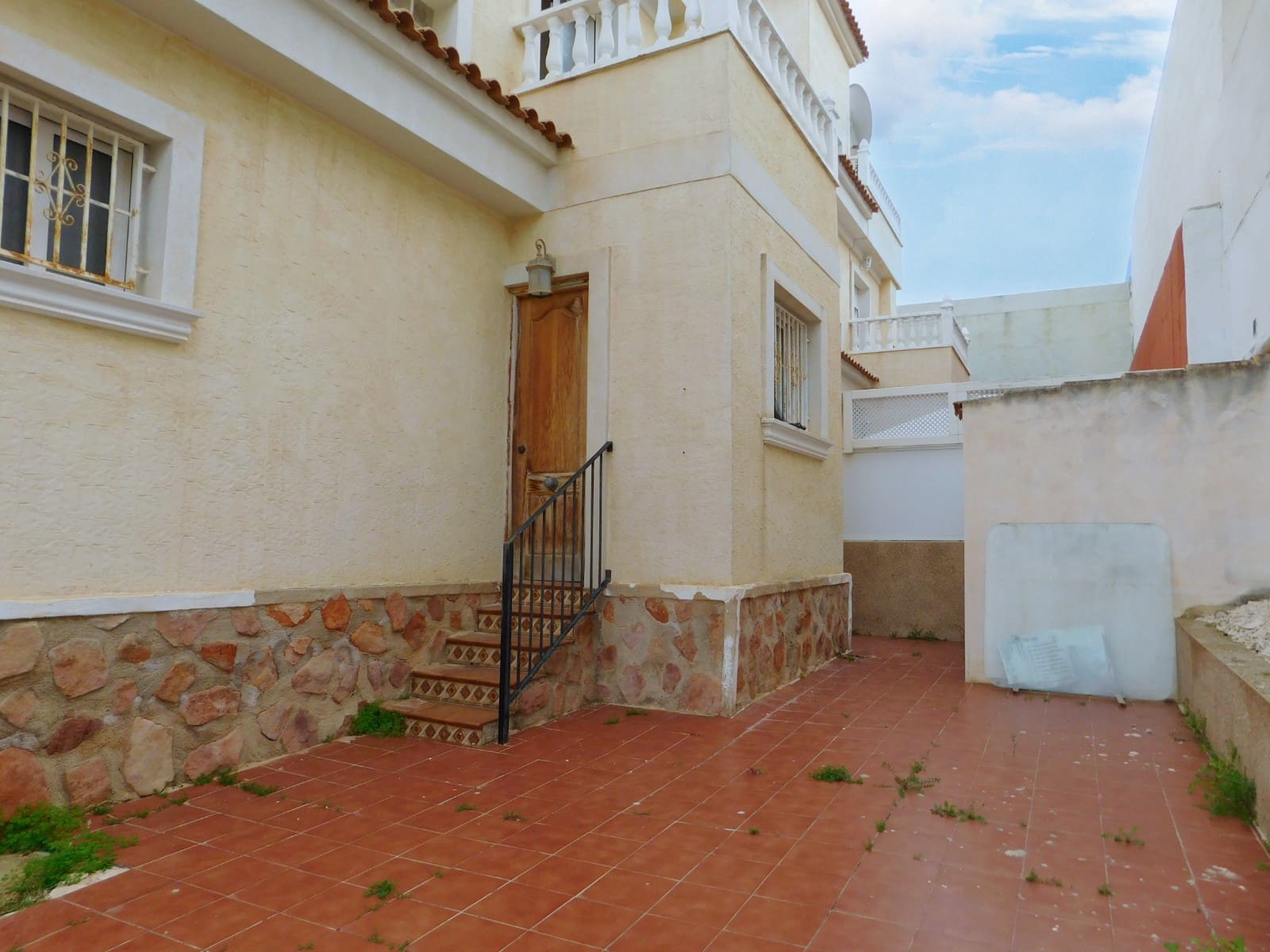 3 bedroom Villa for sale in Ciudad Quesada with pool - € 190,000 (Ref: 9275063)