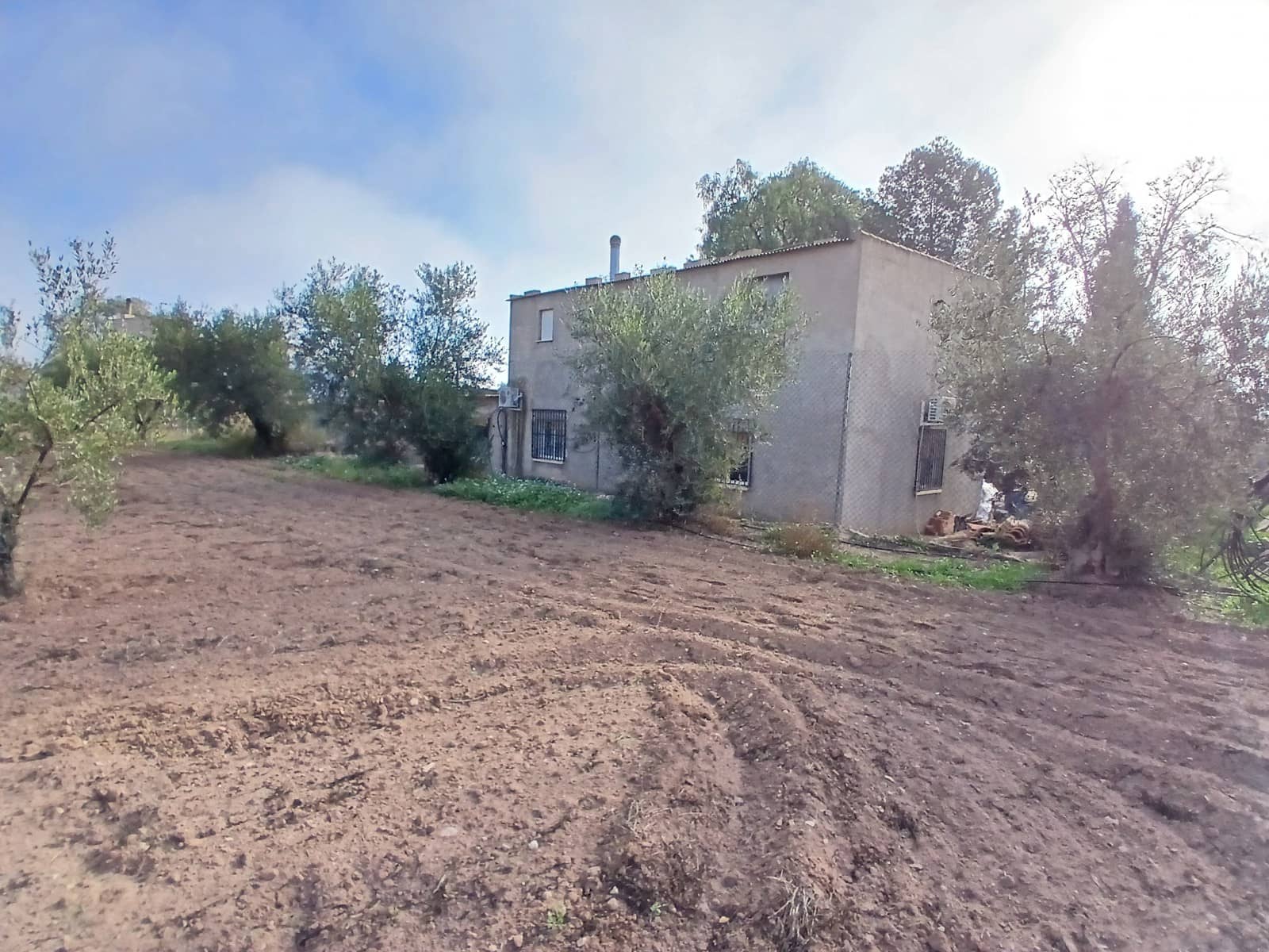 3 slaapkamer Finca/Landhuis te koop in Jumilla met garage - € 140.000 (Ref: 9275067)
