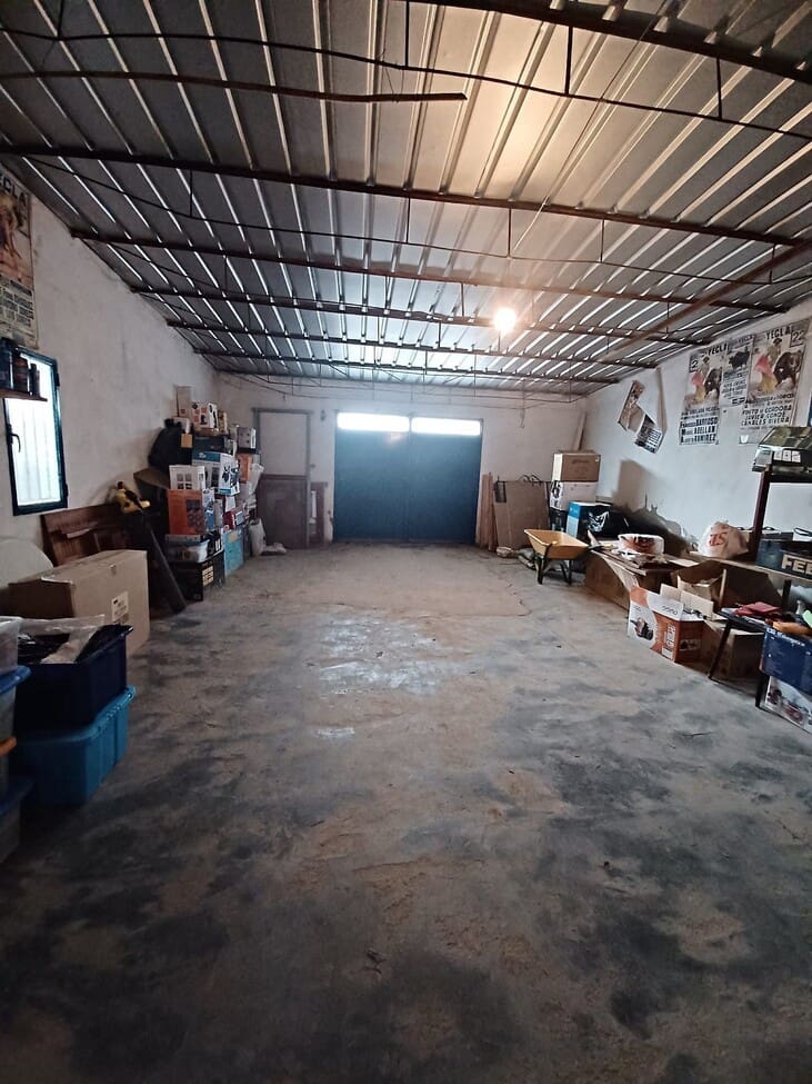 3 makuuhuone Maalaistalo myytävänä paikassa Yecla mukana uima-altaan 
autotalli - 199 950 € (Ref: 9275711)