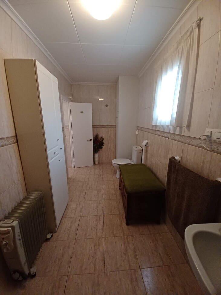 3 makuuhuone Maalaistalo myytävänä paikassa Yecla mukana uima-altaan 
autotalli - 199 950 € (Ref: 9275711)