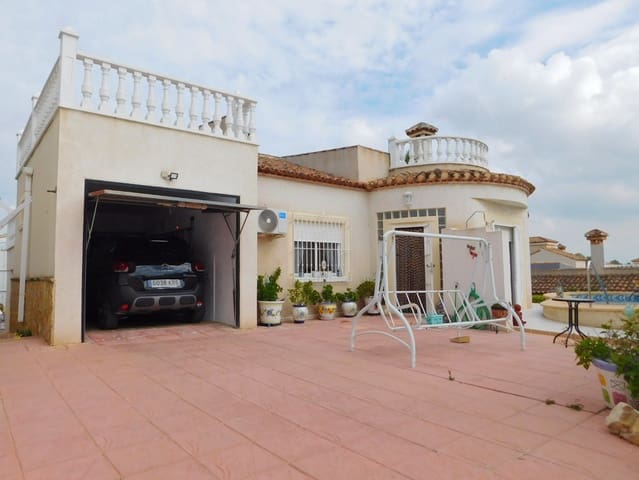 3 slaapkamer Villa te koop in San Miguel de Salinas met zwembad garage - € 270.000 (Ref: 9287335)