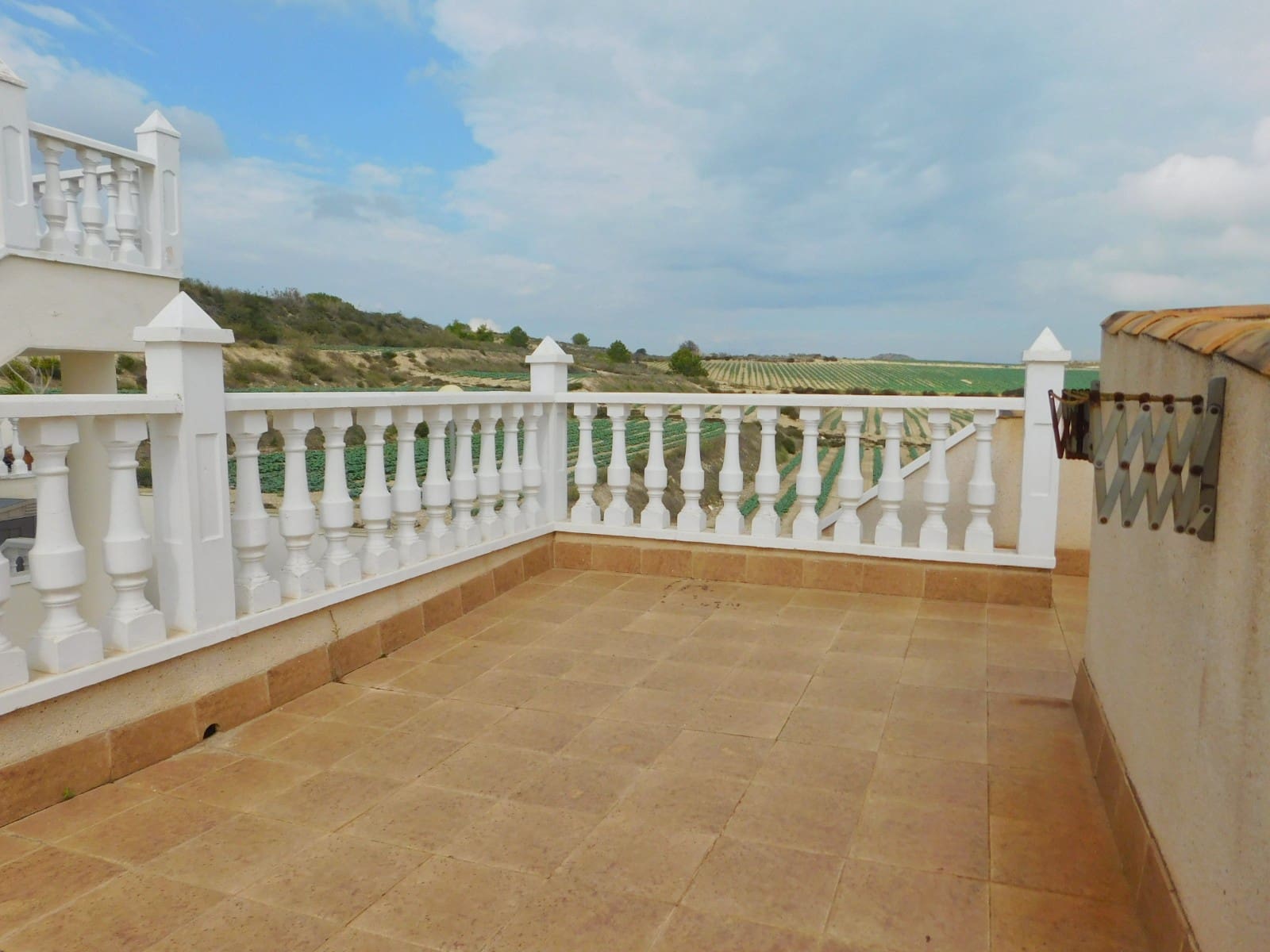 3 slaapkamer Villa te koop in San Miguel de Salinas met zwembad garage - € 270.000 (Ref: 9287335)