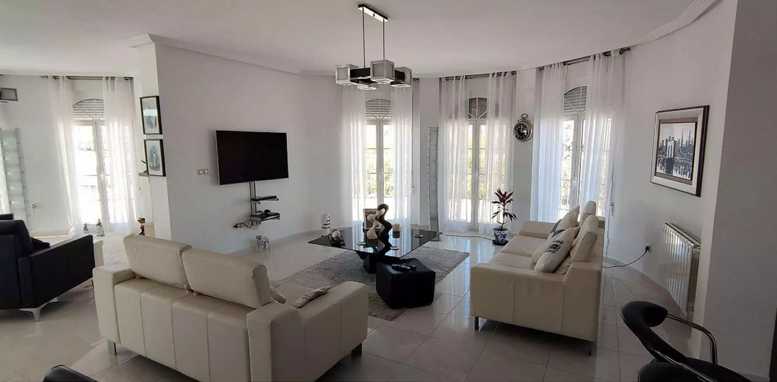 4 bedroom Villa for sale in Pinoso with pool garage - € 475,000 (Ref: 9299010)