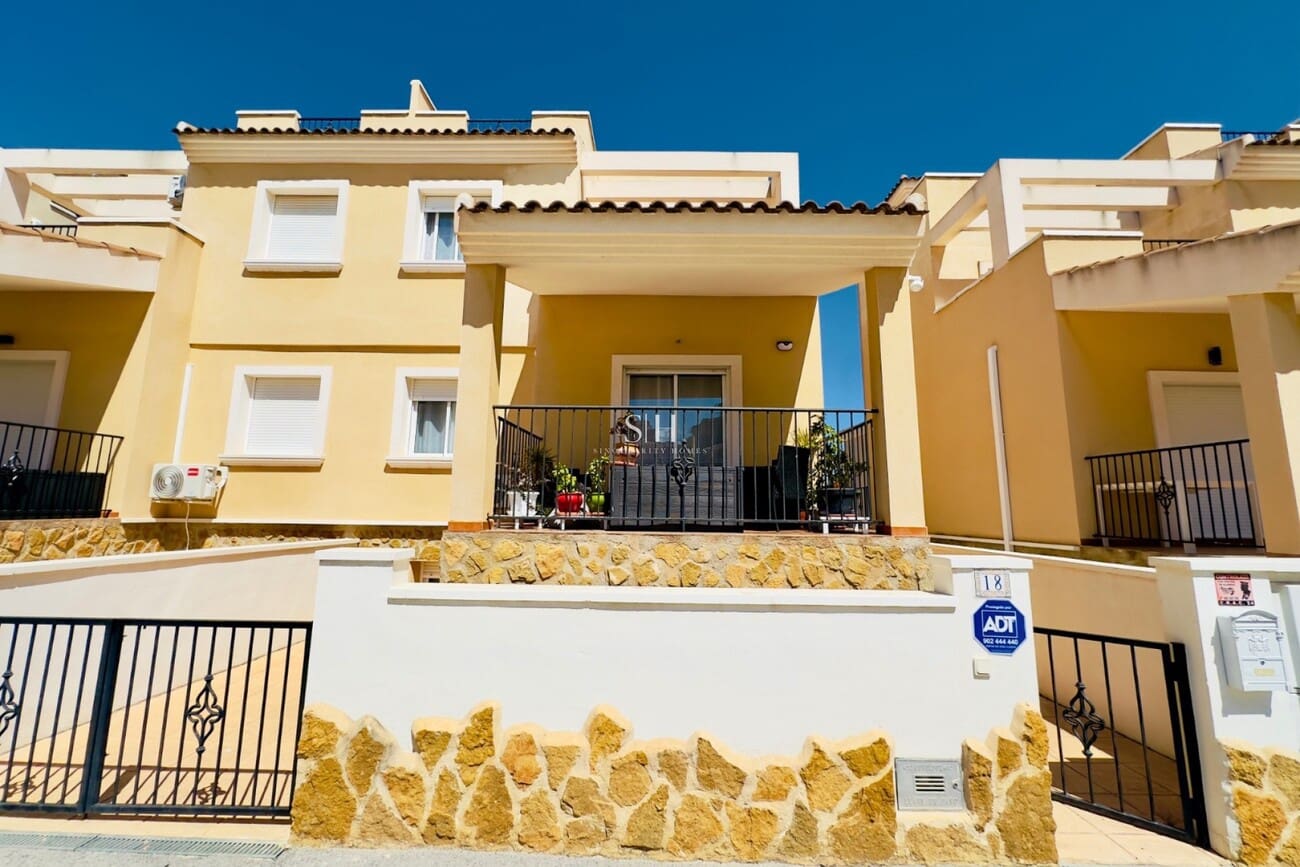3 camera da letto Casa in vendita in San Miguel de Salinas con piscina - 210.000 € (Rif: 9312097)