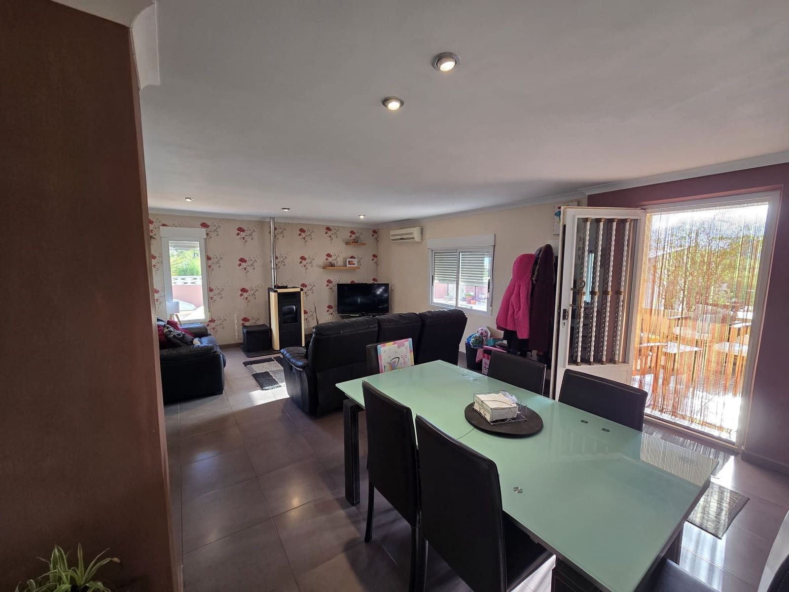 5 slaapkamer Villa te koop in Sax met zwembad - € 375.000 (Ref: 9317301)