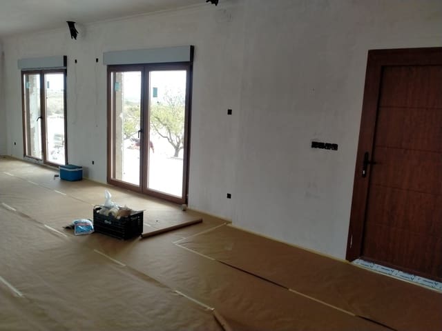 3 quarto Moradia para venda em Pinoso com piscina garagem - 389 000 € (Ref: 9322361)