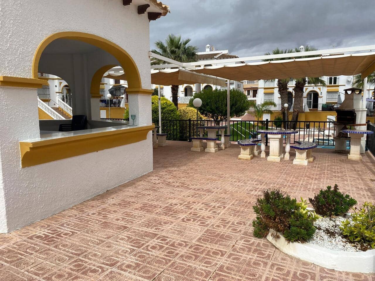 1 quarto Apartamento para arrendar em Villamartin com piscina - 650 € (Ref: 9341759)