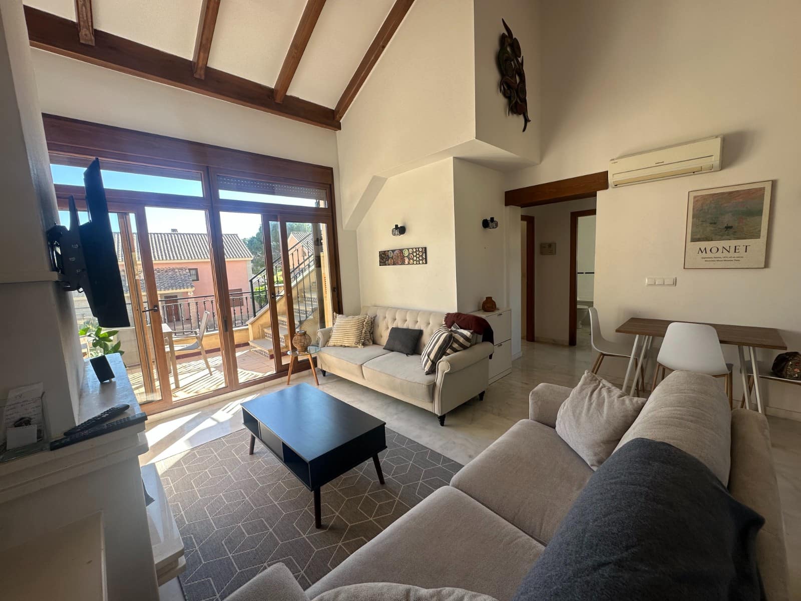 2 bedroom Apartment for sale in Algorfa with pool - € 175,000 (Ref: 9386676)