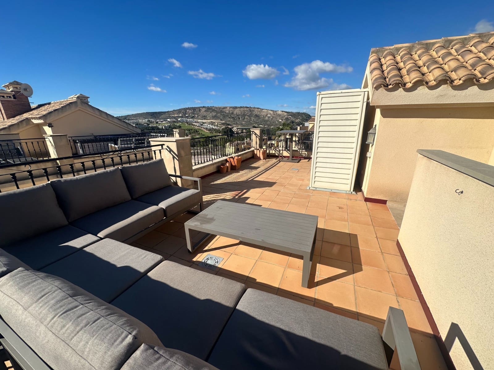 2 bedroom Apartment for sale in Algorfa with pool - € 175,000 (Ref: 9386676)