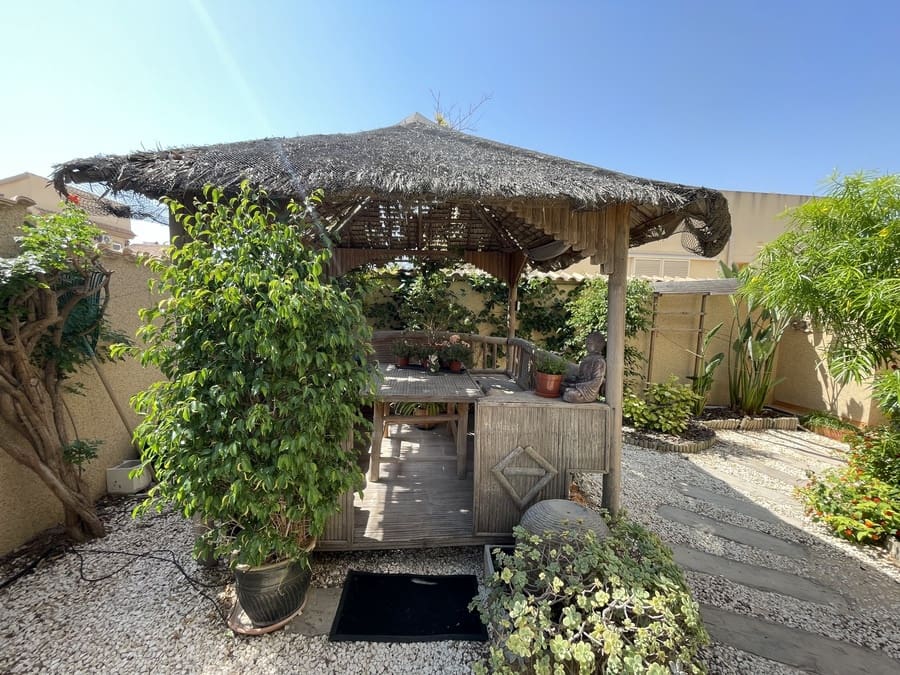 4 sypialnia Willa na sprzedaż w Ciudad Quesada z basenem - 329 800 € (Ref: 9407843)