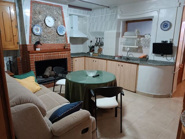 6 chambre Finca/Maison de Campagne à vendre à Yecla avec piscine garage - 130 000 € (Ref: 9407848)