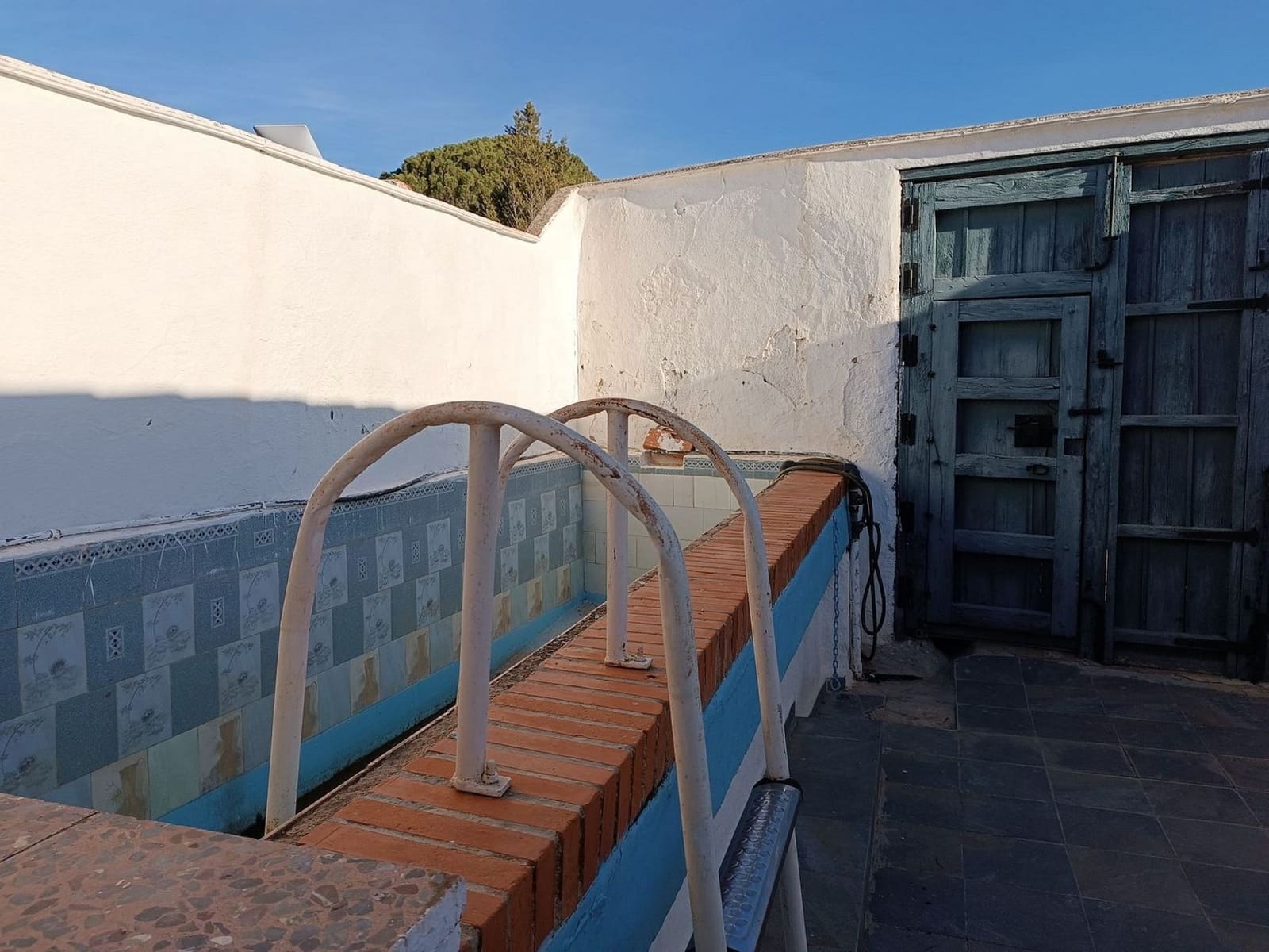 6 soveværelse Finca/Landehus til salg i Yecla med swimmingpool garage - € 130.000 (Ref: 9407848)