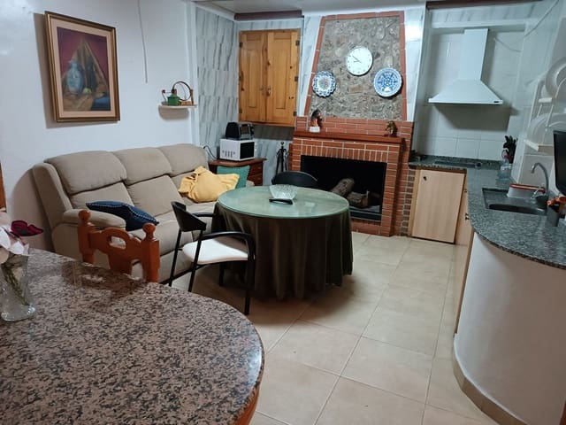 6 chambre Finca/Maison de Campagne à vendre à Yecla avec piscine garage - 130 000 € (Ref: 9407848)