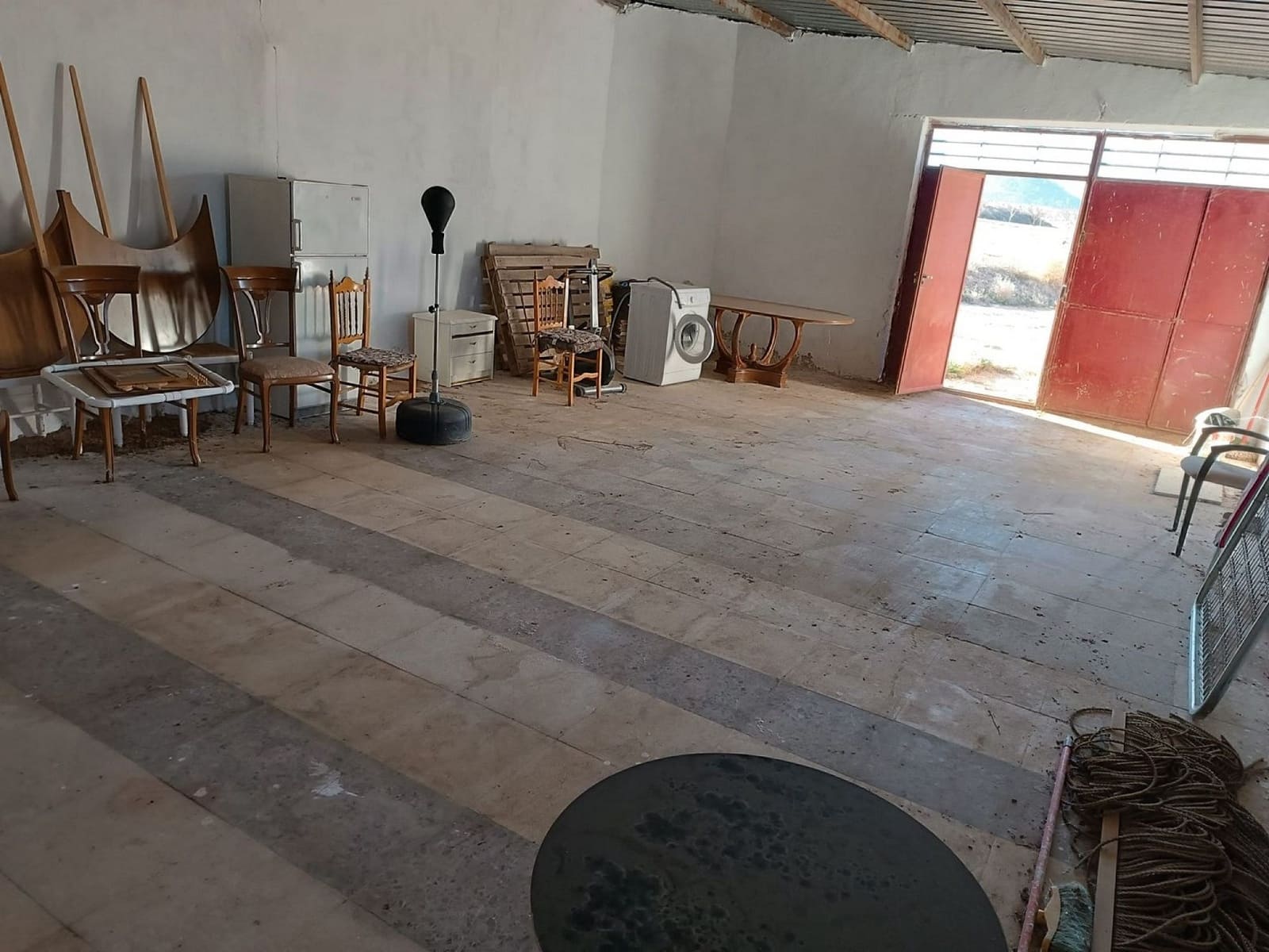 6 soveværelse Finca/Landehus til salg i Yecla med swimmingpool garage - € 130.000 (Ref: 9407848)