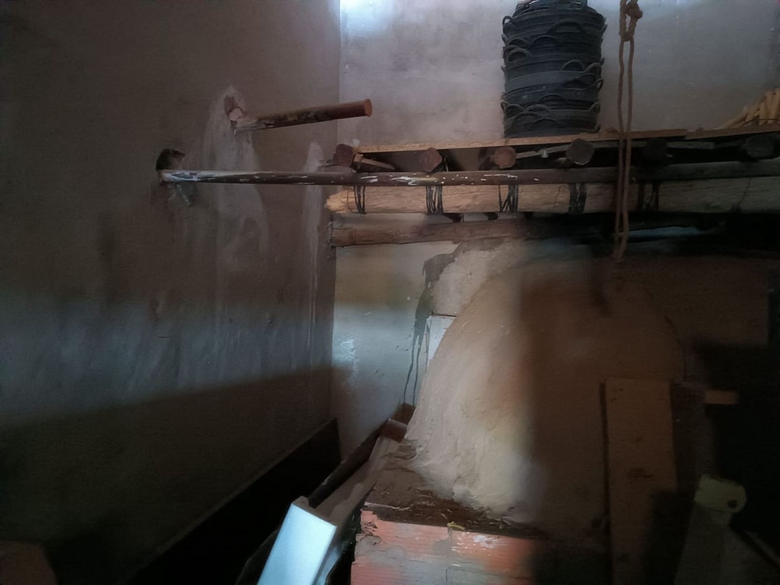 6 soveværelse Finca/Landehus til salg i Yecla med swimmingpool garage - € 130.000 (Ref: 9407848)