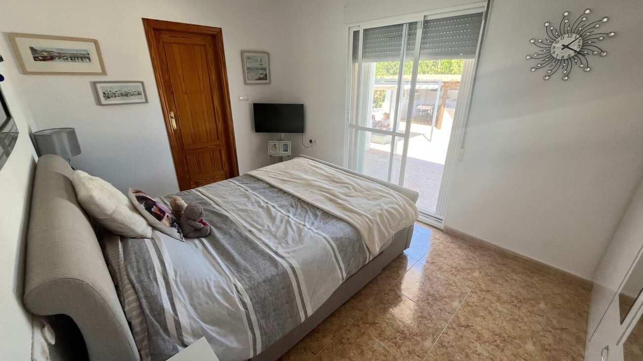 3 bedroom Villa for sale in Fortuna with pool - € 235,000 (Ref: 9413035)