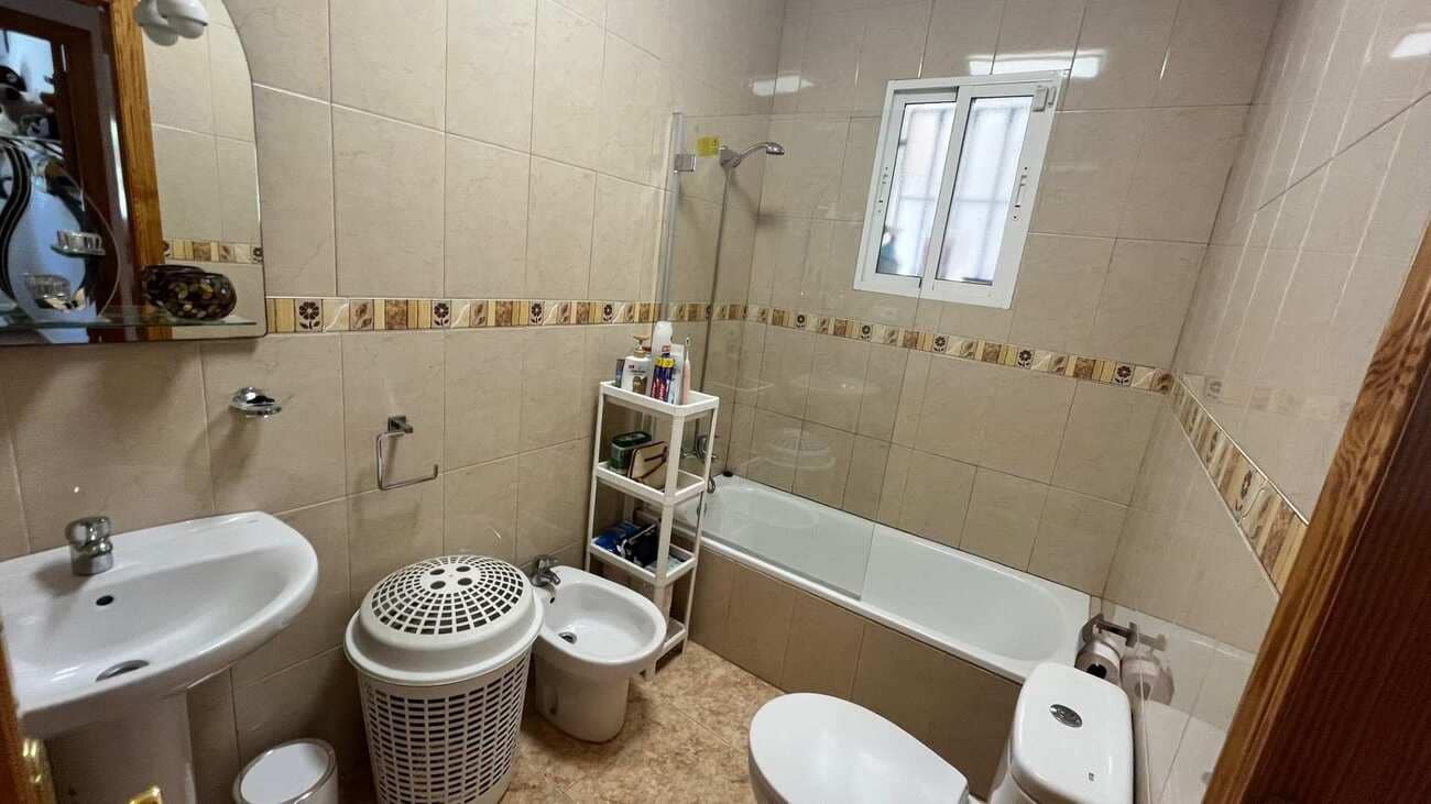 3 bedroom Villa for sale in Fortuna with pool - € 235,000 (Ref: 9413035)