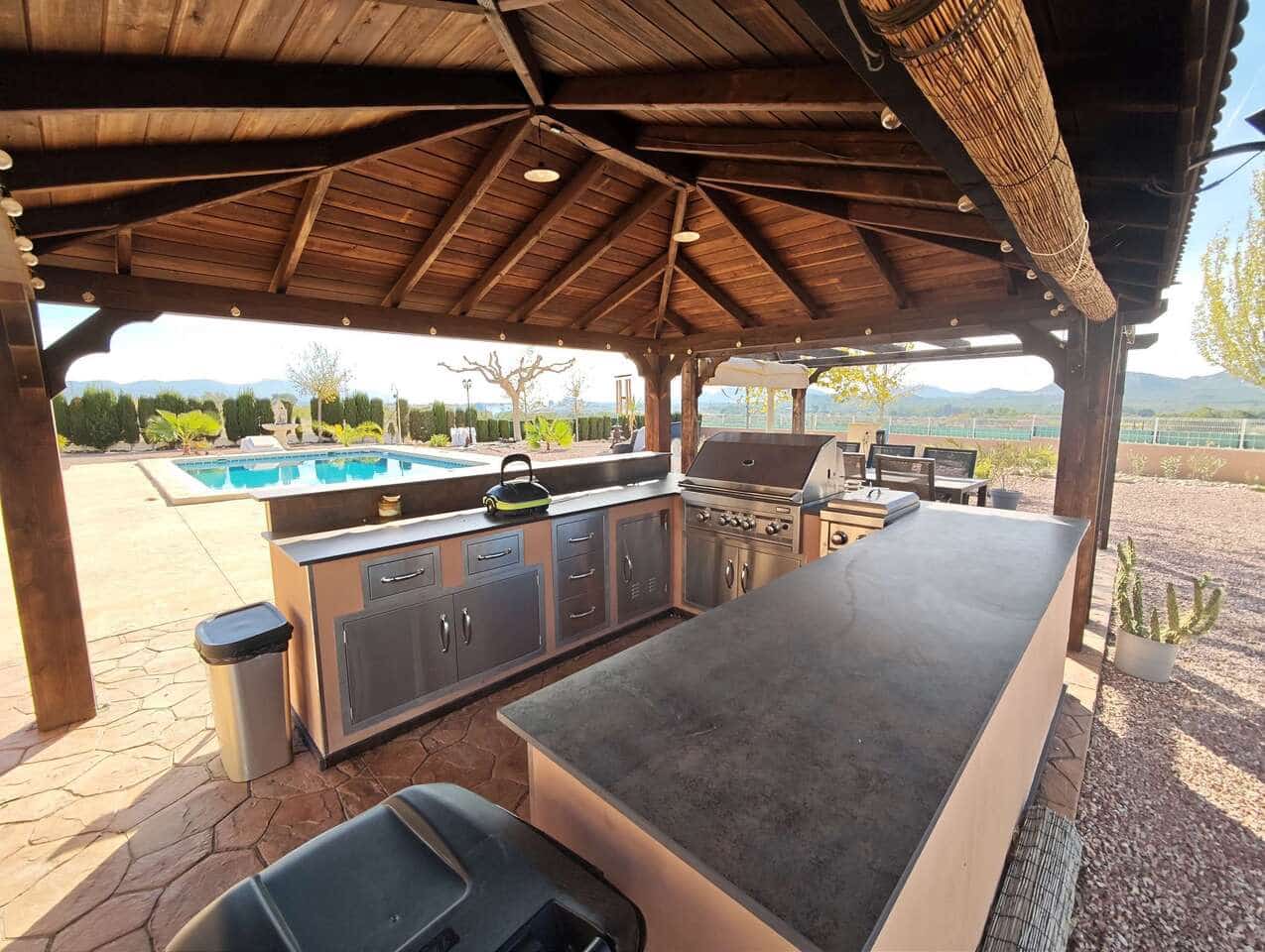 3 bedroom Villa for sale in Sax with pool garage - € 399,995 (Ref: 9413037)