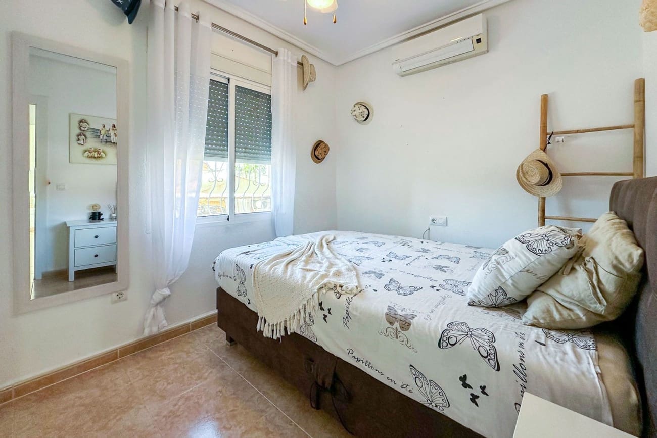 3 quarto Moradia para venda em La Marquesa com piscina garagem - 349 900 € (Ref: 9413038)