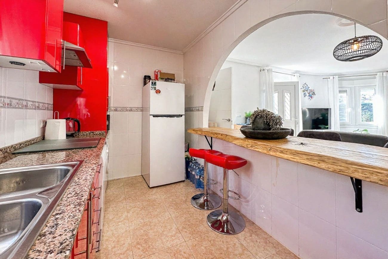 3 quarto Moradia para venda em La Marquesa com piscina garagem - 349 900 € (Ref: 9413038)