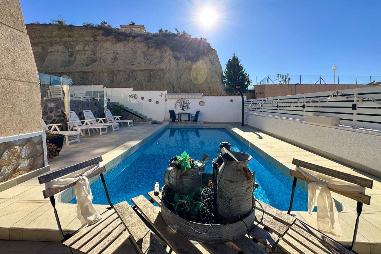 3 quarto Moradia para venda em La Marquesa com piscina garagem - 349 900 € (Ref: 9413038)