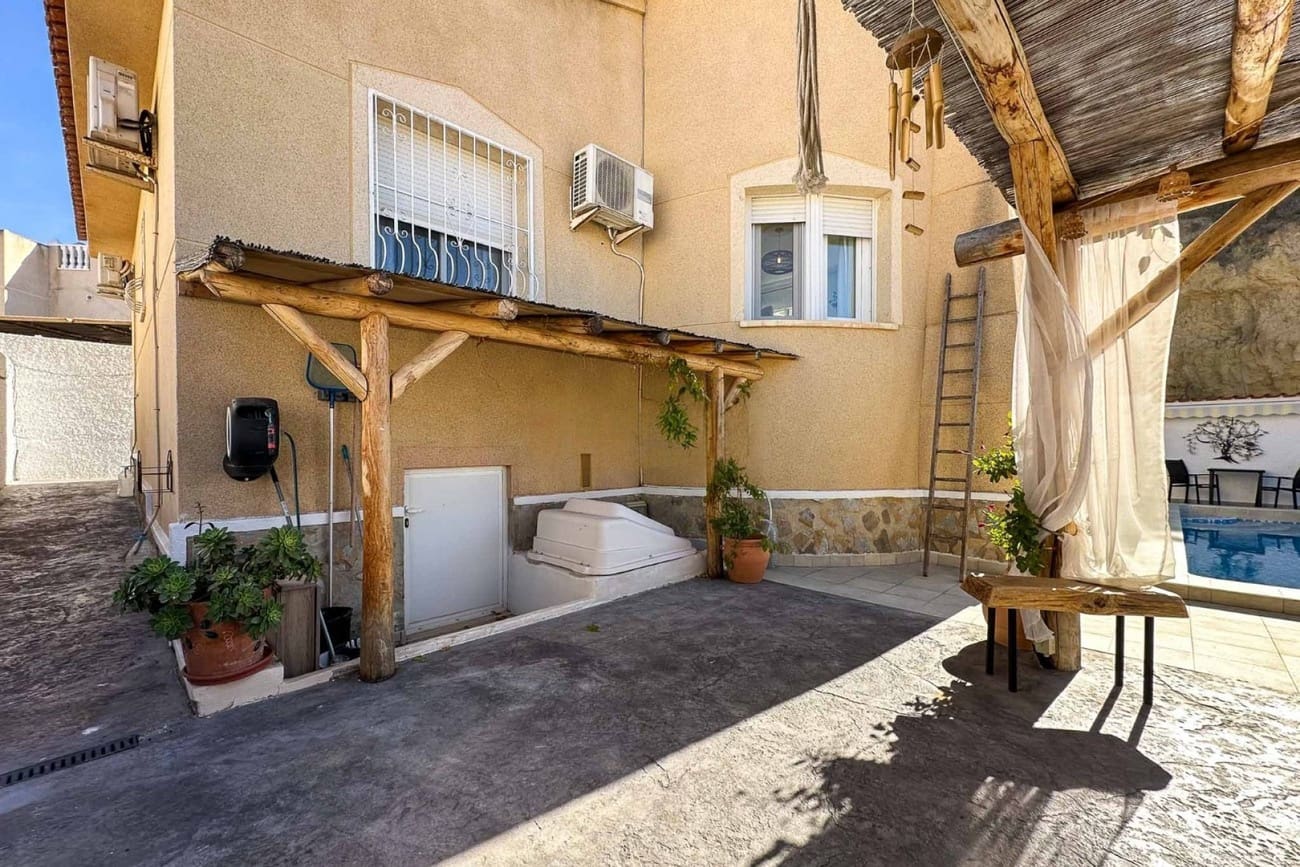 3 quarto Moradia para venda em La Marquesa com piscina garagem - 349 900 € (Ref: 9413038)