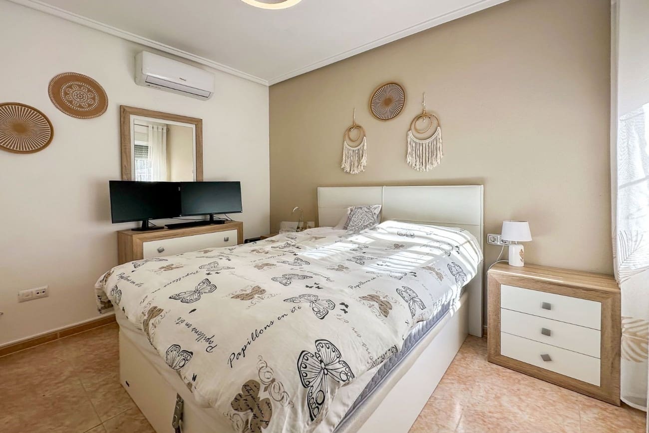 3 quarto Moradia para venda em La Marquesa com piscina garagem - 349 900 € (Ref: 9413038)