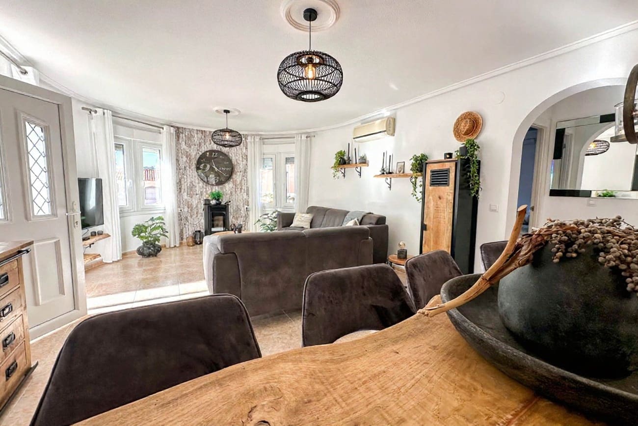 3 quarto Moradia para venda em La Marquesa com piscina garagem - 349 900 € (Ref: 9413038)