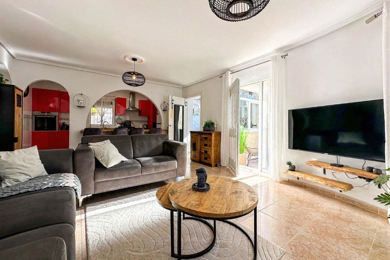 3 quarto Moradia para venda em La Marquesa com piscina garagem - 349 900 € (Ref: 9413038)