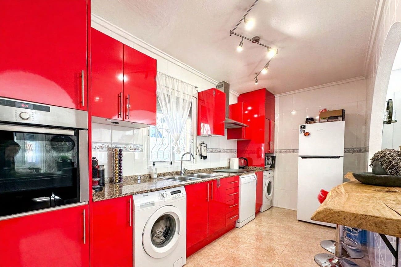 3 quarto Moradia para venda em La Marquesa com piscina garagem - 349 900 € (Ref: 9413038)