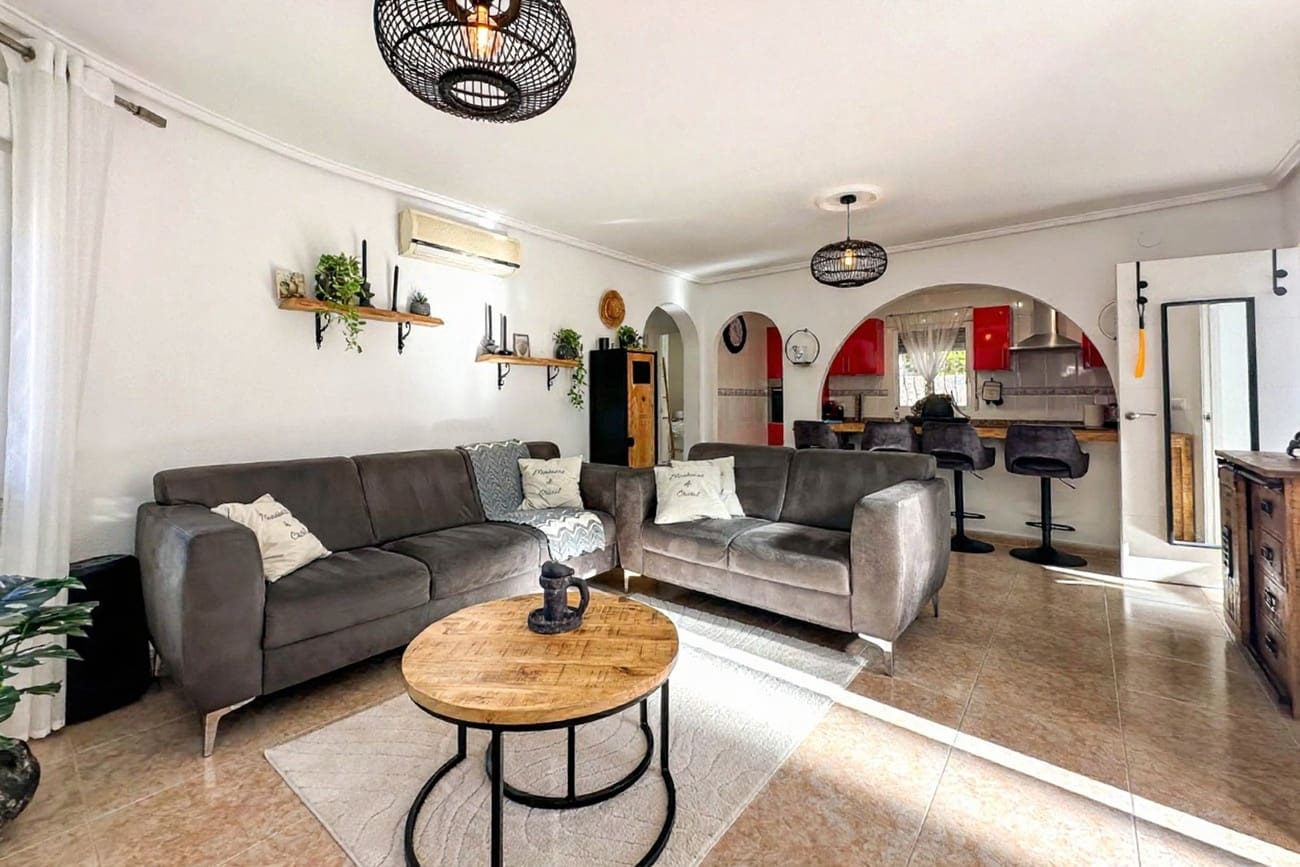 3 quarto Moradia para venda em La Marquesa com piscina garagem - 349 900 € (Ref: 9413038)