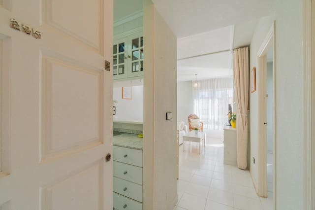 Apartamento de 1 habitación en Aguas Nuevas, Torrevieja en venta con piscina - 115.000 € (Ref: 9413039)