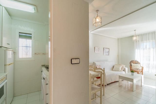 Apartamento de 1 habitación en Aguas Nuevas, Torrevieja en venta con piscina - 115.000 € (Ref: 9413039)