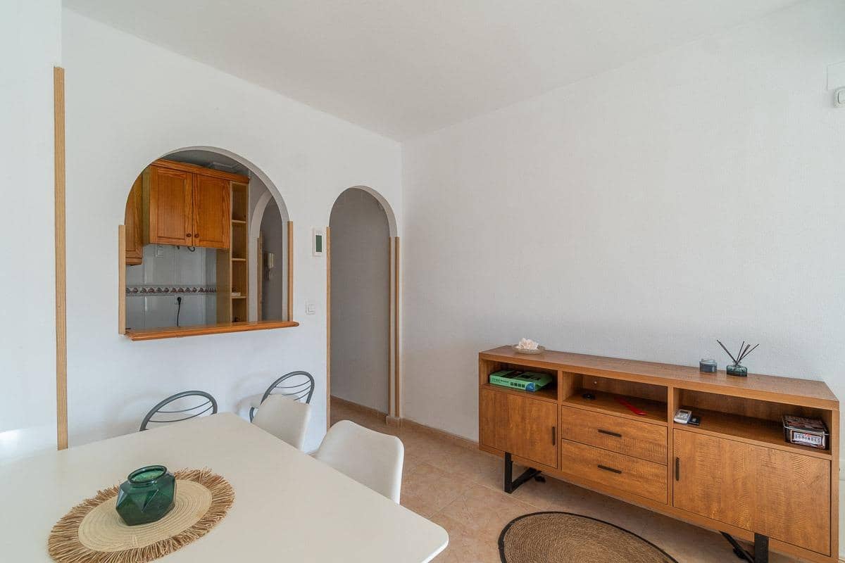 2 soverom Leilighet til salgs i Torrevieja med svømmebasseng - € 129 000 (Ref: 9478924)