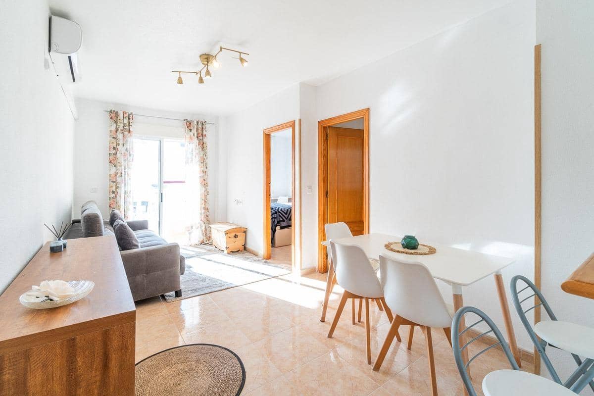 2 soverom Leilighet til salgs i Torrevieja med svømmebasseng - € 129 000 (Ref: 9478924)