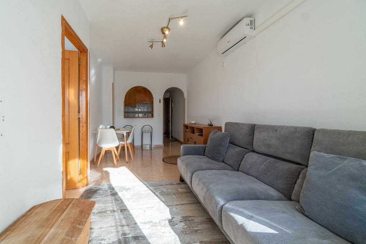 2 soverom Leilighet til salgs i Torrevieja med svømmebasseng - € 129 000 (Ref: 9478924)