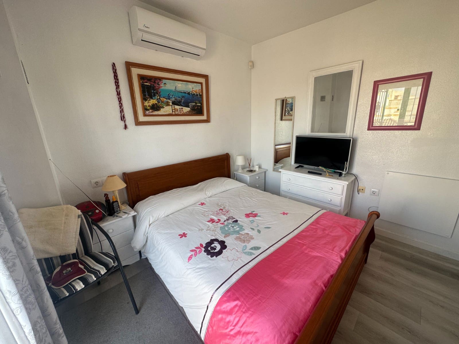 Casa de 3 habitaciones en Orihuela en venta con piscina - 180.000 € (Ref: 9483665)