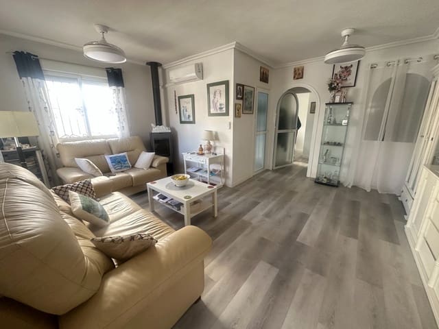 Casa de 3 habitaciones en Montepinar - La Aparecida - Raiguero, Orihuela en venta con piscina - 180.000 € (Ref: 9483665)