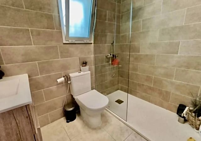 2 camera da letto Villetta Bifamiliare in vendita in Villamartin, Orihuela con piscina garage - 229.995 € (Rif: 9502196)