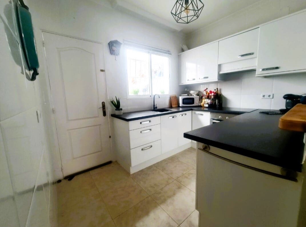 2 camera da letto Villetta Bifamiliare in vendita in Villamartin con piscina garage - 229.995 € (Rif: 9502196)