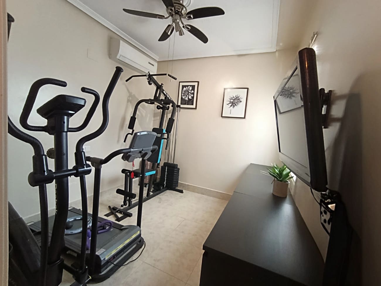 2 camera da letto Villetta Bifamiliare in vendita in Villamartin con piscina garage - 229.995 € (Rif: 9502196)