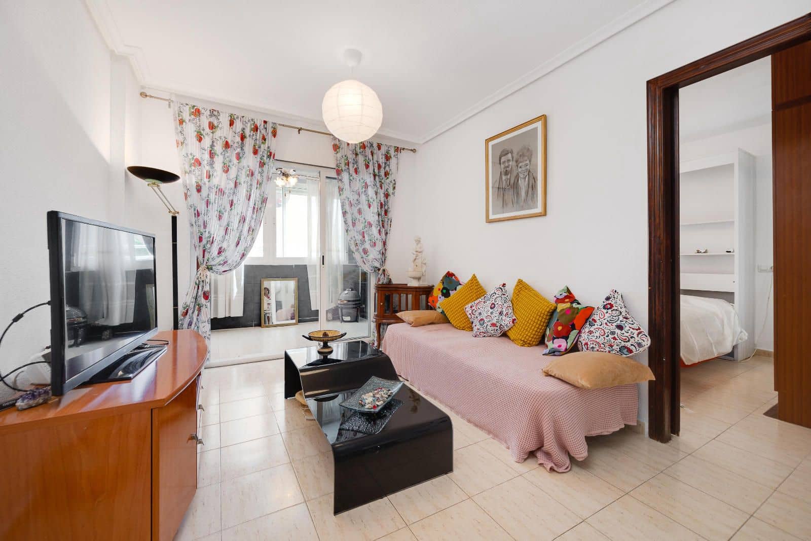 Apartamento de 3 habitaciones en Torrevieja en venta con piscina - 136.969 € (Ref: 9502199)