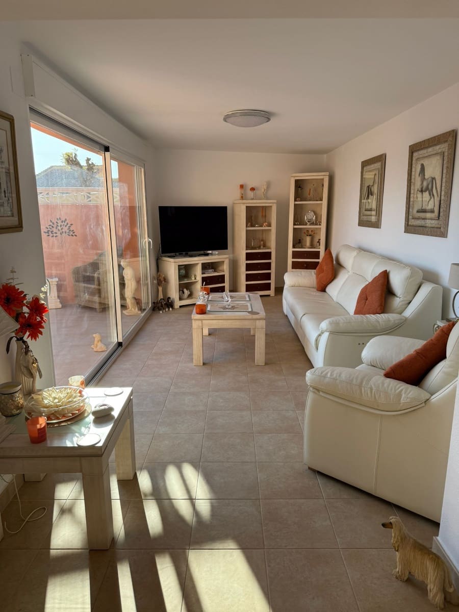 2 slaapkamer Huis te koop in Fortuna met zwembad - € 174.500 (Ref: 9511921)