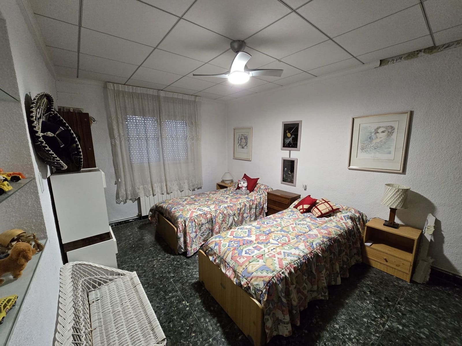 Chalet de 7 habitaciones en Villena en venta con piscina - 149.995 € (Ref: 9519389)