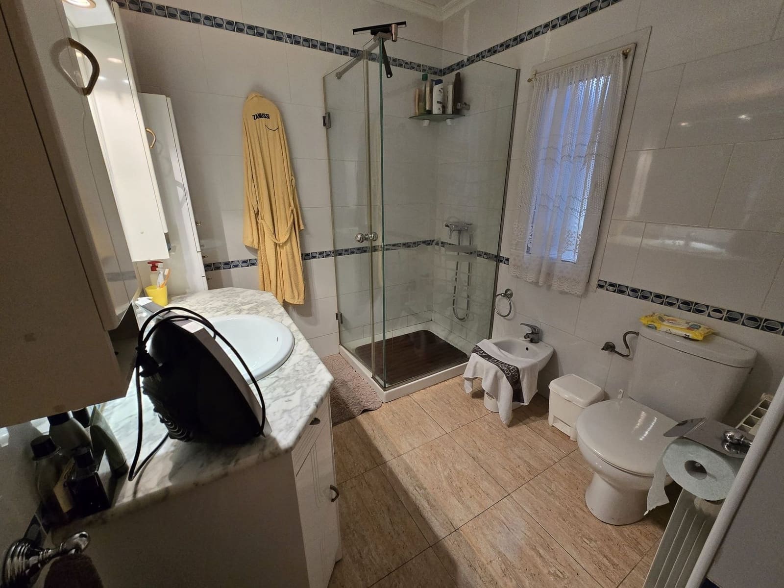 Chalet de 7 habitaciones en Villena en venta con piscina - 149.995 € (Ref: 9519389)