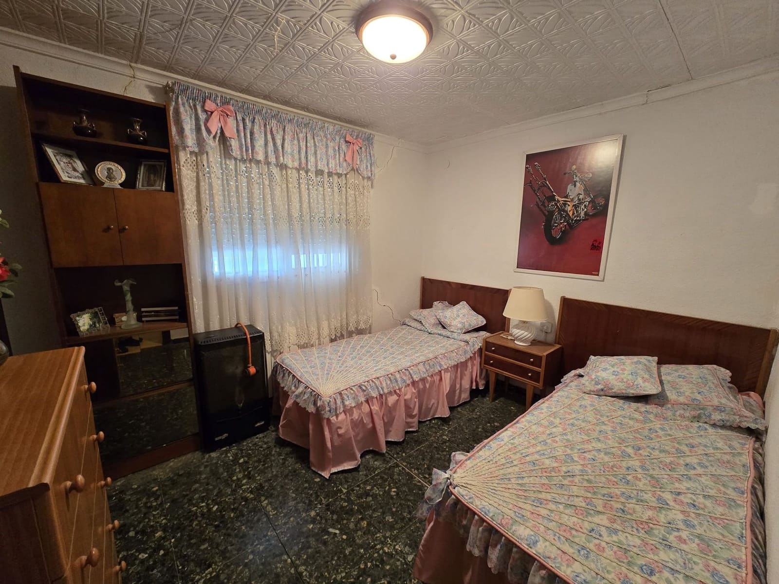 Chalet de 7 habitaciones en Villena en venta con piscina - 149.995 € (Ref: 9519389)