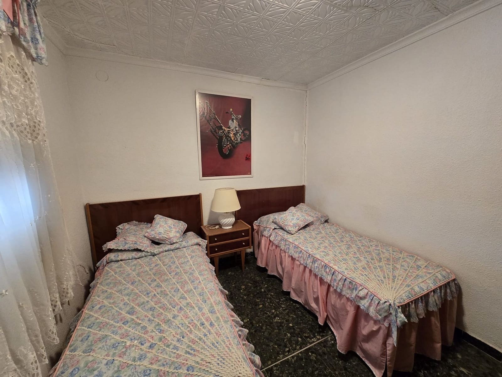 Chalet de 7 habitaciones en Villena en venta con piscina - 149.995 € (Ref: 9519389)