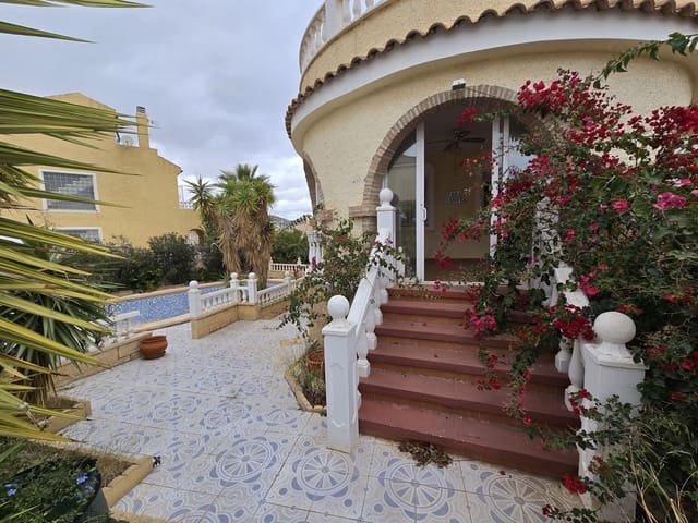 5 quarto Moradia para venda em Monforte del Cid com piscina - 350 000 € (Ref: 9523526)