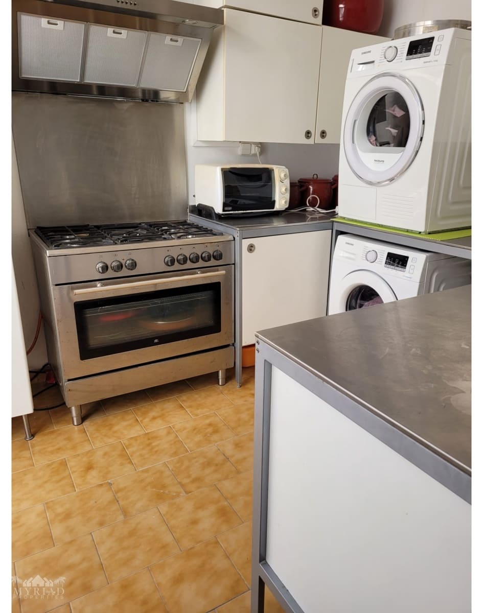 5 soverom Hus til salgs i Pinoso - € 125 000 (Ref: 9523528)